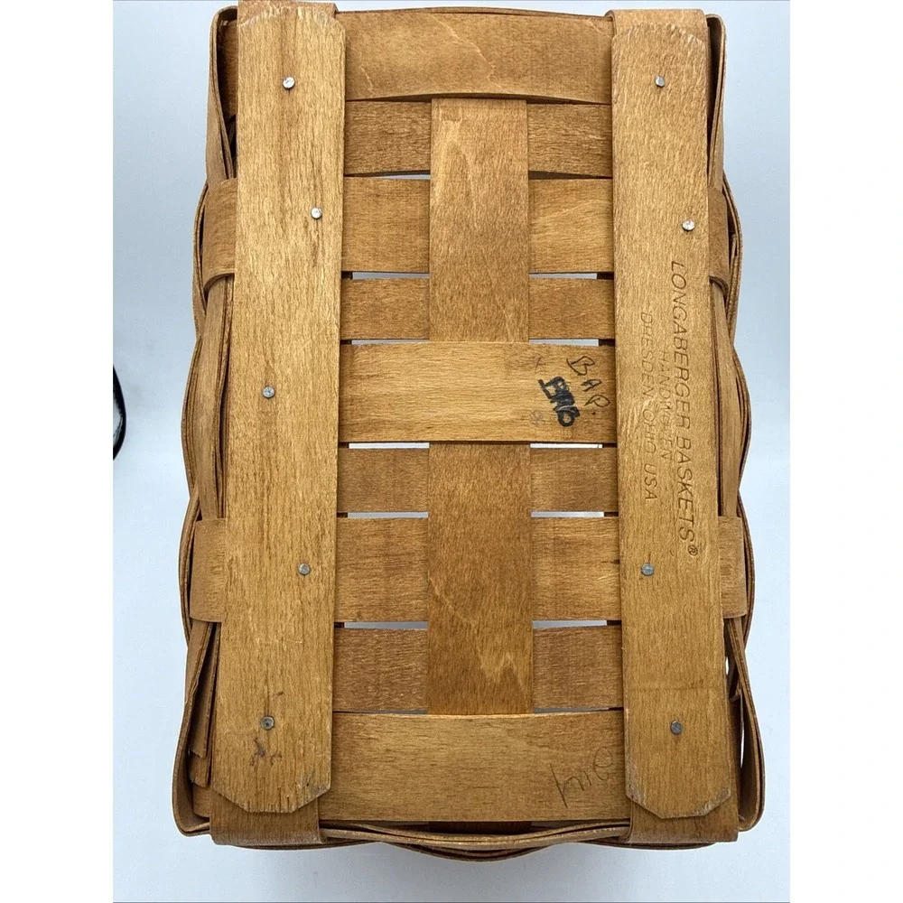Vintage Longaberger Dresden Basket Swing Handle Small 8x10.
